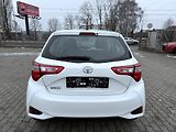 Toyota Yaris 1.5i 82 kW navi. serviska - náhled 3