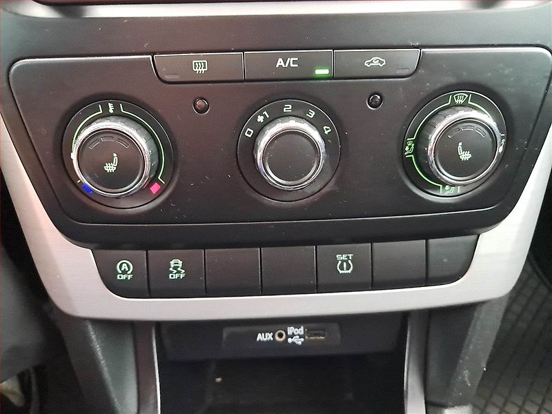 Škoda Yeti (2016) 1.2 TSI, Serv.kniha, Tempomat - fotka 13 z 16