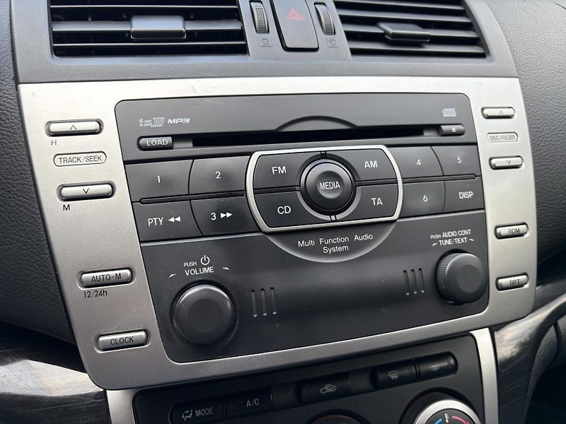 Mazda 6 2.5 Dynamic - fotka 28 z 31