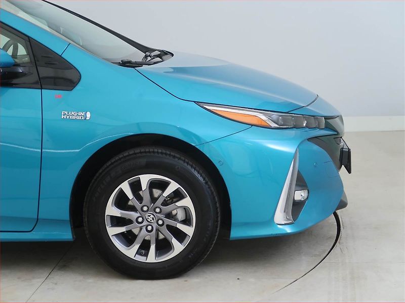 Toyota Prius (2017) 1.8 PHV - fotka 13 z 19