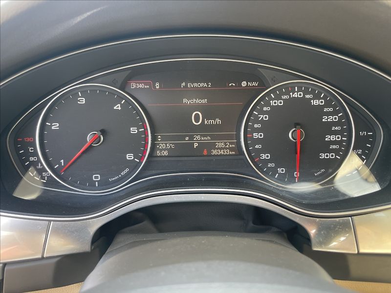 Audi A6 Avant 2,0 TDi 130kw Multitroni - fotka 15 z 36