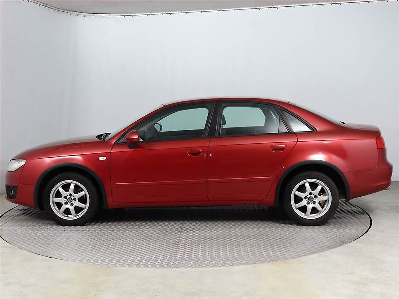 Seat Exeo (2010) 2.0 TDI, Serv.kniha, nová STK - fotka 3 z 13