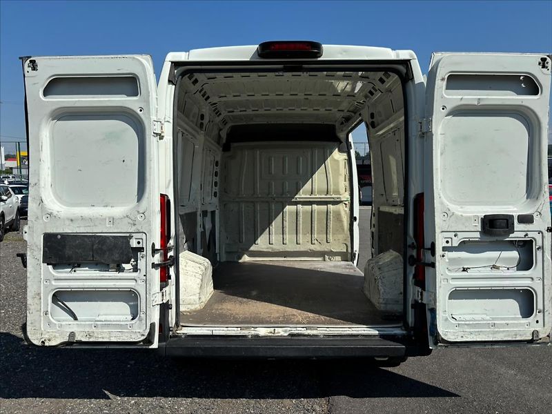 Citroën Jumper 2,0 BlueHDi  L2H2 - fotka 12 z 29