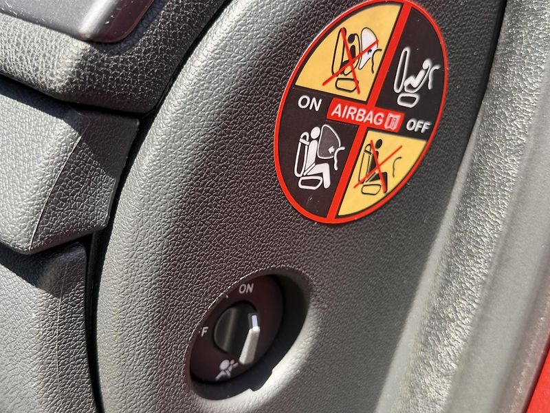 Renault Mégane (2015) 1.2 TCe 85kW ČR - fotka 23 z 40