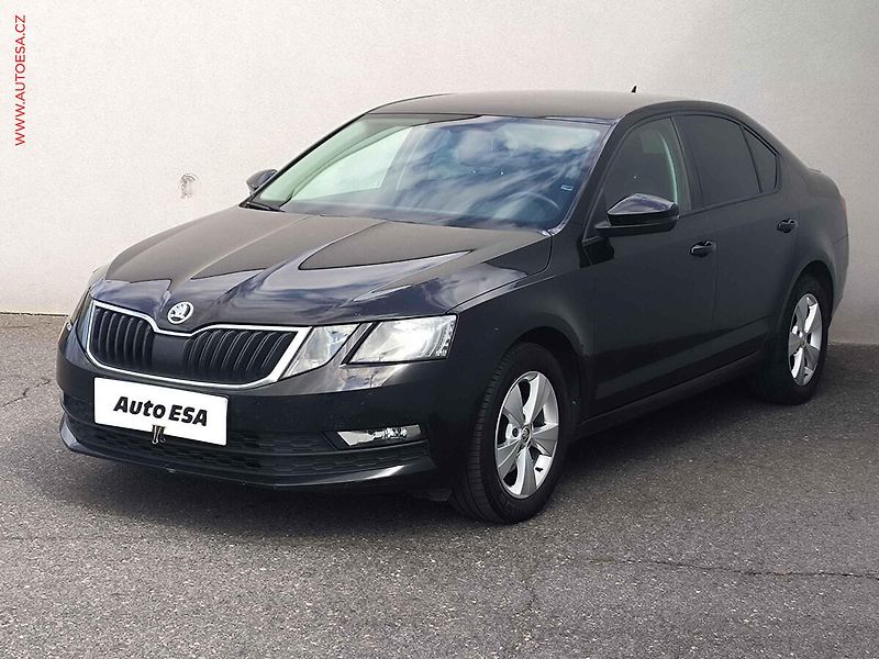 Škoda Octavia (2020) 1.5 TSi, ČR, Ambition, DSG - fotka 3 z 18