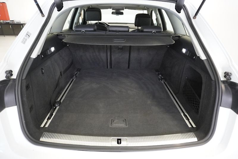 Audi A6 3.0 TDi 235 kW ALLROAD QUTTRO - fotka 9 z 21