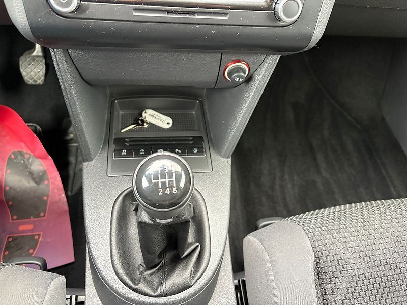 Volkswagen Touran 1.6TDI, 77kW, Tažné - fotka 11 z 28