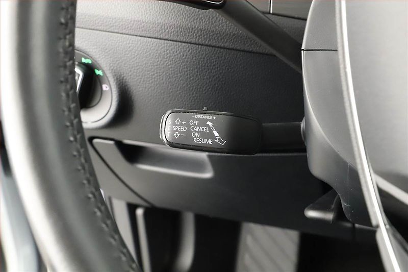 Škoda Superb (2023) Style 2.0 TDI - fotka 17 z 20