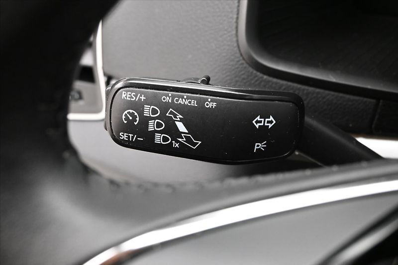 Škoda Karoq 2,0 TDI 85 kW DSG  VIRTUAL Zár - fotka 23 z 30