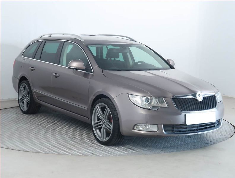 Škoda Superb (2010) 2.0 TDI, Xenony, Tempomat - fotografie inzerátu