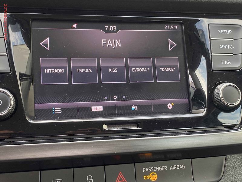 Škoda Fabia (2019) 1.0TSi, ČR, Style, LED - fotka 15 z 17