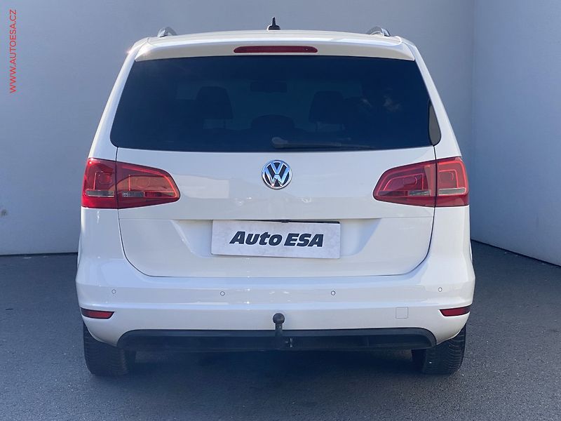 Volkswagen Sharan (2014) 2.0 TDi, Comfortline, DSG - fotka 5 z 21