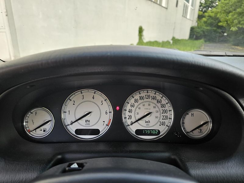 Chrysler 300M (1999) R 2.7L - fotka 11 z 16