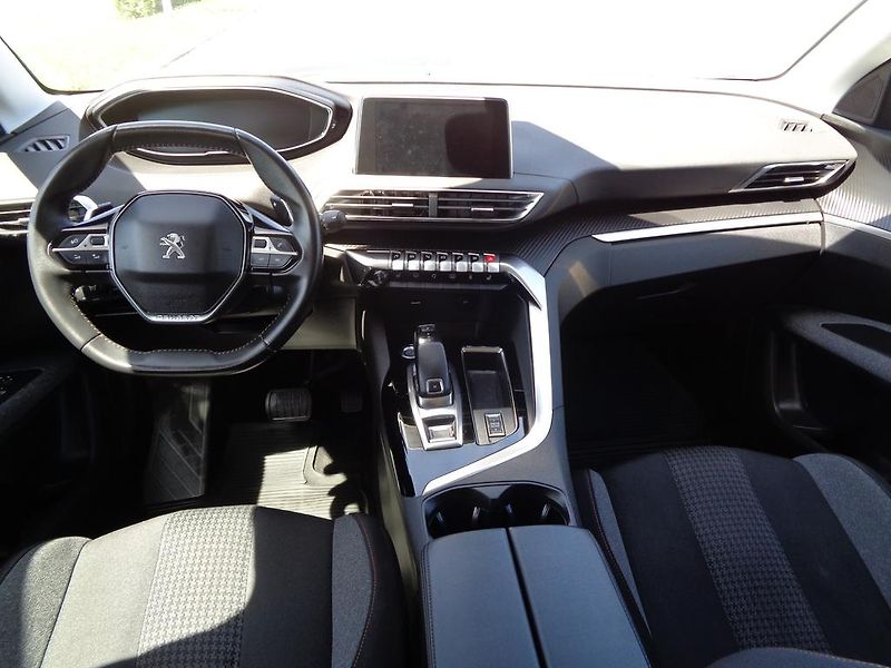 Peugeot 5008 (2021) 1.2 96kW AUTOMAT,KOUPENO ČR - fotka 9 z 16
