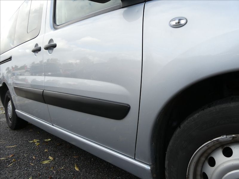 Peugeot Expert Tepee 2,0 HDi 94kW 9.míst L2, 2xkola - fotka 12 z 41