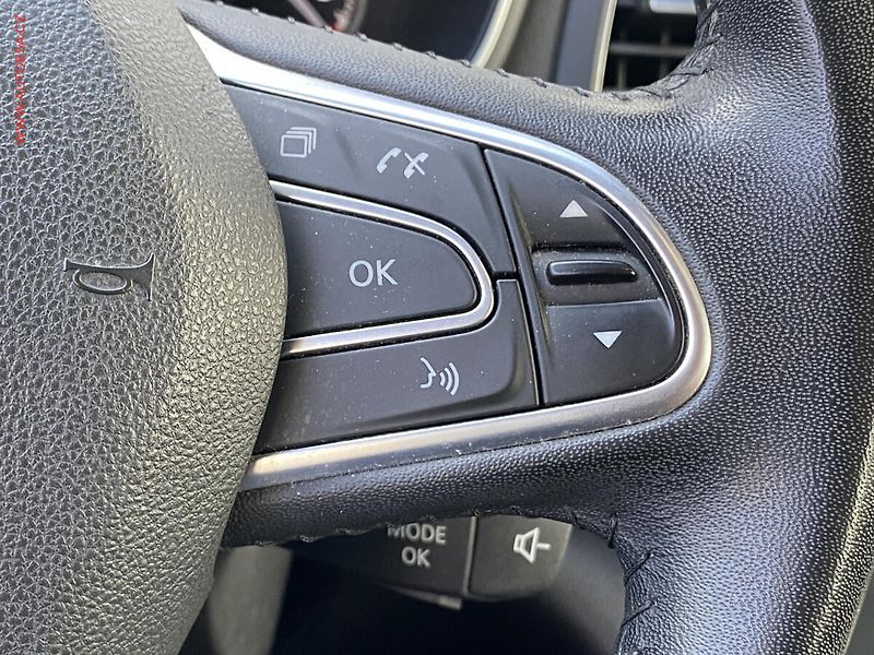 Renault Mégane (2016) 1.2TCe, ČR, LED, navi - fotka 13 z 17