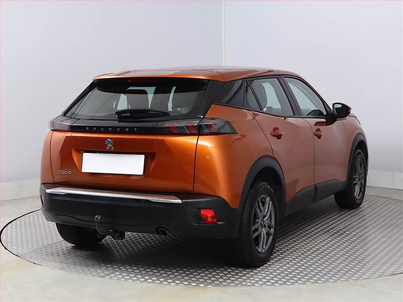 Peugeot 2008 (2020) 1.2 PureTech, Serv.kniha - fotka 5 z 16