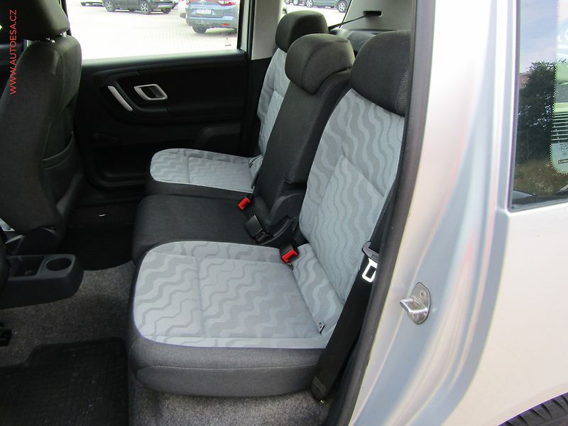 Škoda Roomster (2008) 1.2 HTP, ČR, AC, STK4/28 - fotka 10 z 14
