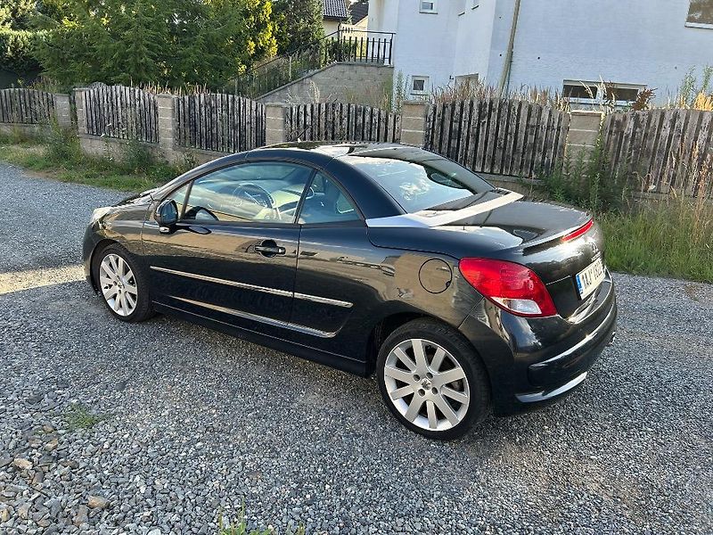 Peugeot 207 (2012) - fotka 9 z 18