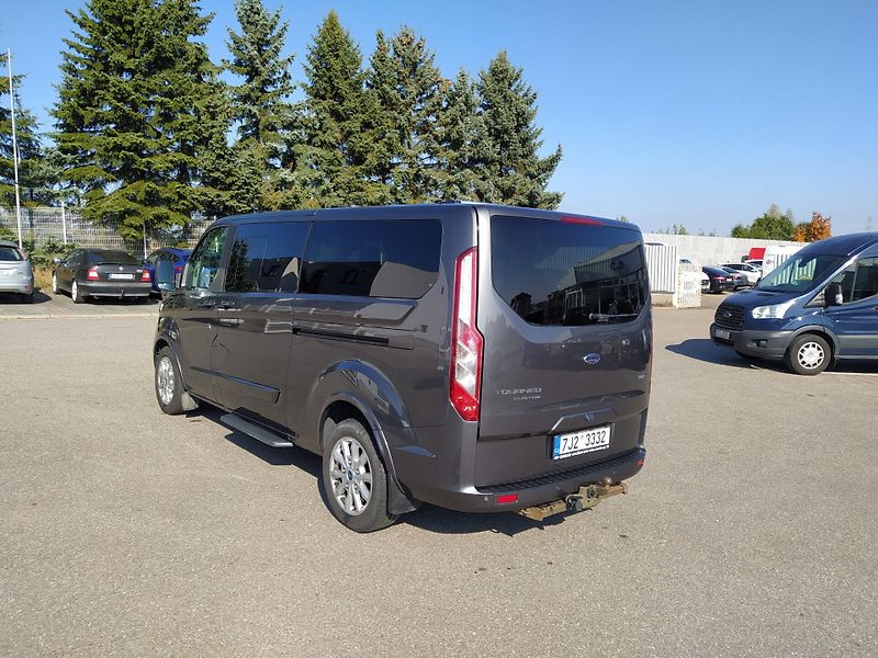Ford Tourneo Custom (2022) 2,0 EcoBlue 110kW/150k L2 TITA - fotka 3 z 16
