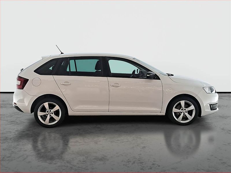 Škoda Rapid (2015) Spaceback 1.2 TSI, Tempomat - fotka 6 z 16