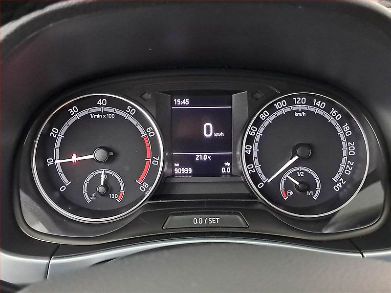 Škoda Fabia (2019) 1.0 TSI, ČR,1.maj, Tempomat - fotka 11 z 16