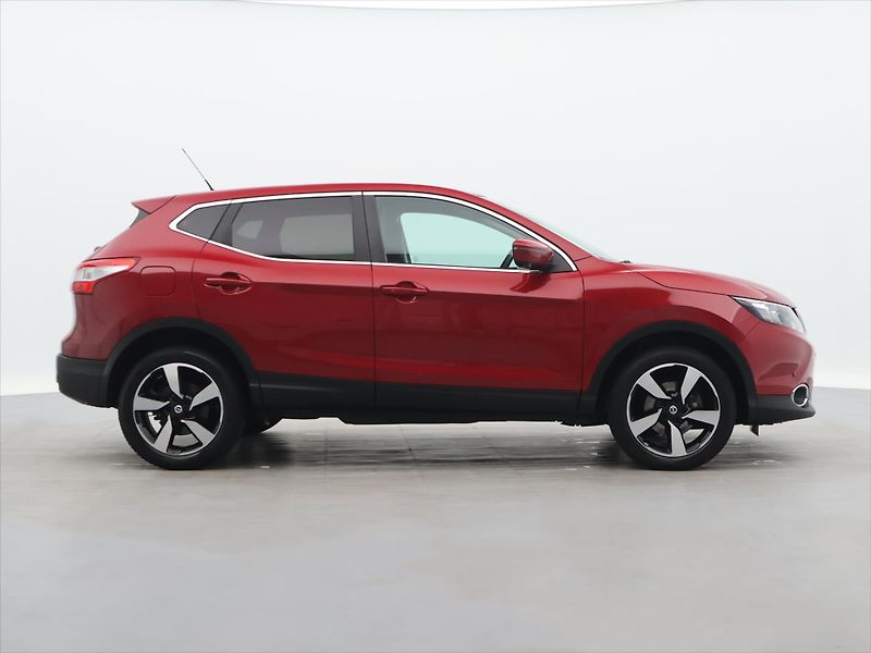 Nissan Qashqai 1,2 DIG-T 85 kW N-Connecta - fotka 8 z 31