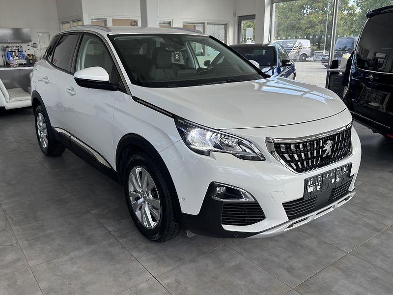 Peugeot 3008 (2018) 1,2I STT ALLURE NAVI KAMERA - fotka 1 z 33