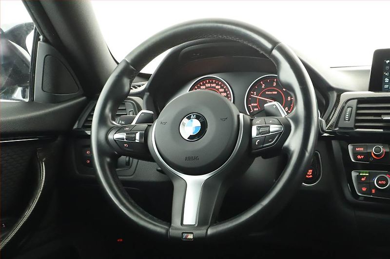 BMW Řada 4 (2017) 420d xDrive, 4X4, Automat - fotka 8 z 20