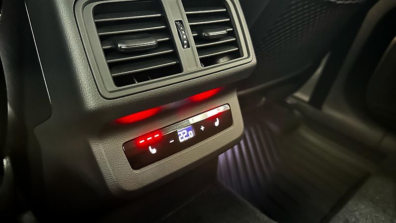 Audi SQ5 STAV NOVÉHO VOZU / ZÁRUKA  - fotka 23 z 44