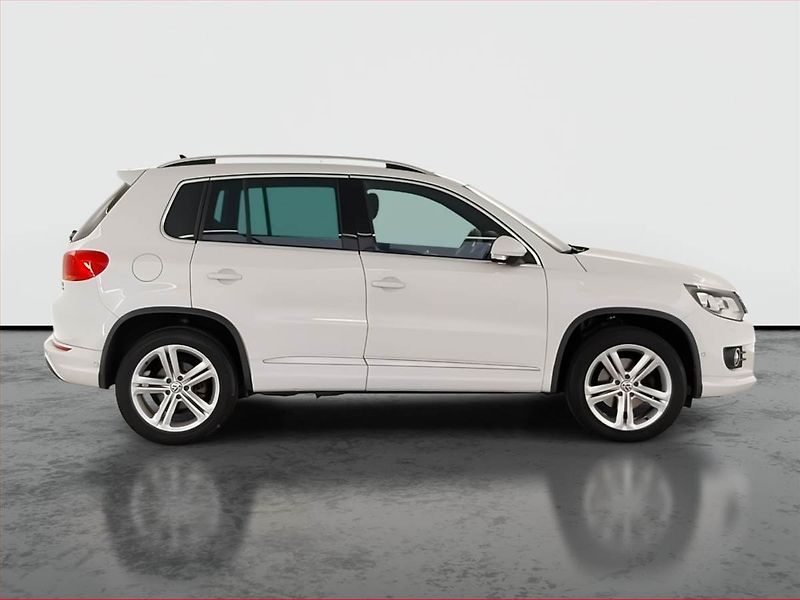 Volkswagen Tiguan (2014) R-Line 2.0 TDI, 4X4, Automat - fotka 6 z 24