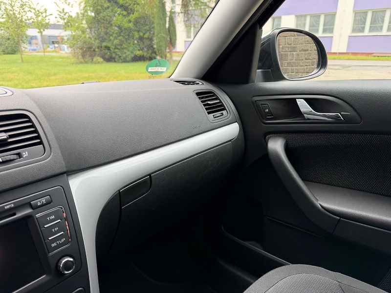 Škoda Yeti 1,2 TSi Ambition /servis.kn./ - fotka 22 z 31