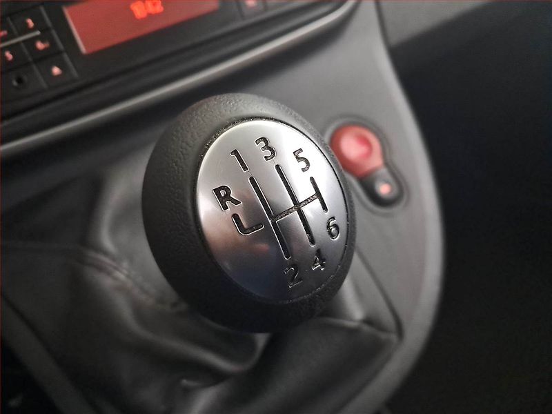 Renault Kangoo (2021) 1.5 dCi, 5Míst, ČR, 1Maj, DPH - fotka 13 z 15