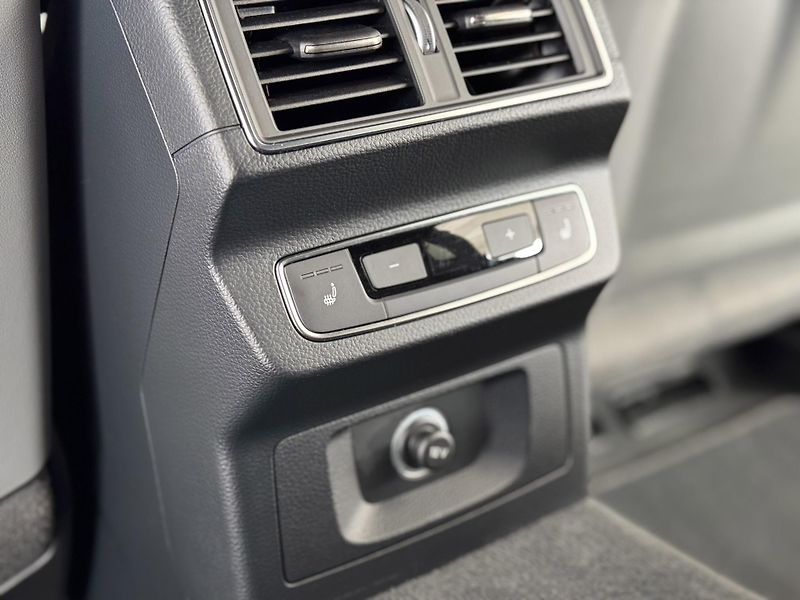Audi SQ5 3,0TFSI Quattro*KeyLess*Tažné - fotka 35 z 41