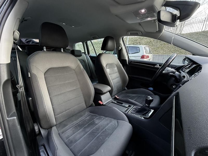Volkswagen Golf Variant (2017) - fotka 10 z 13