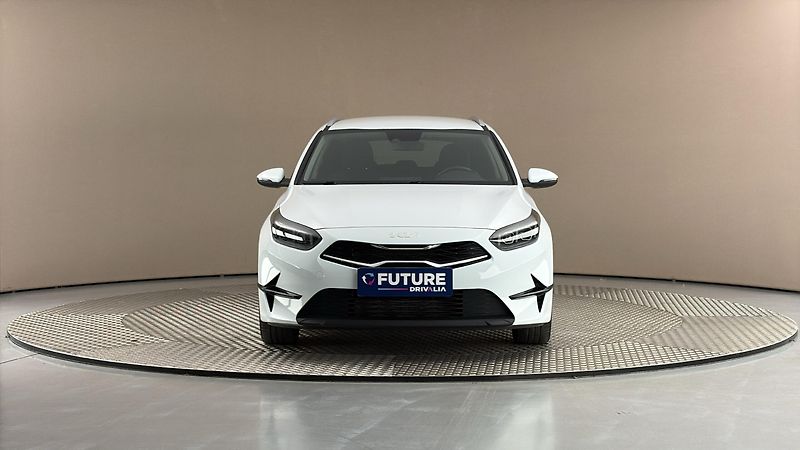 Kia Ceed 1.6 CRDI Top - fotka 3 z 27