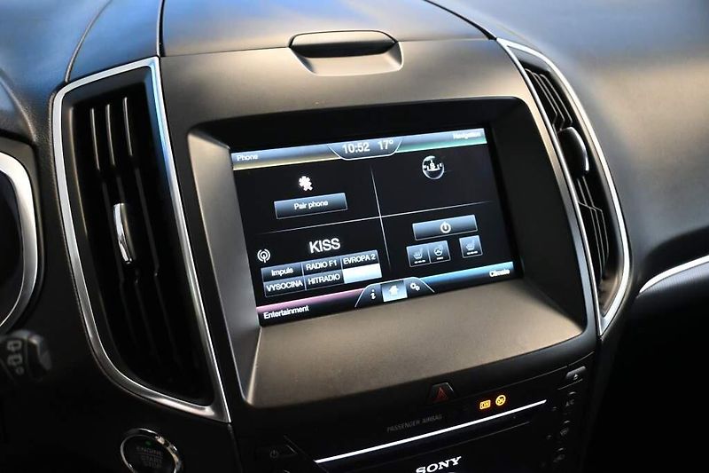 Ford S-MAX (2016) 2.0 132 KW Titanium LED Tažné - fotka 16 z 31