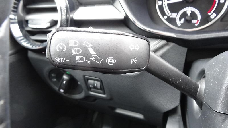 Škoda Fabia 1.0TSi Style + druhá sada kol - fotka 10 z 24