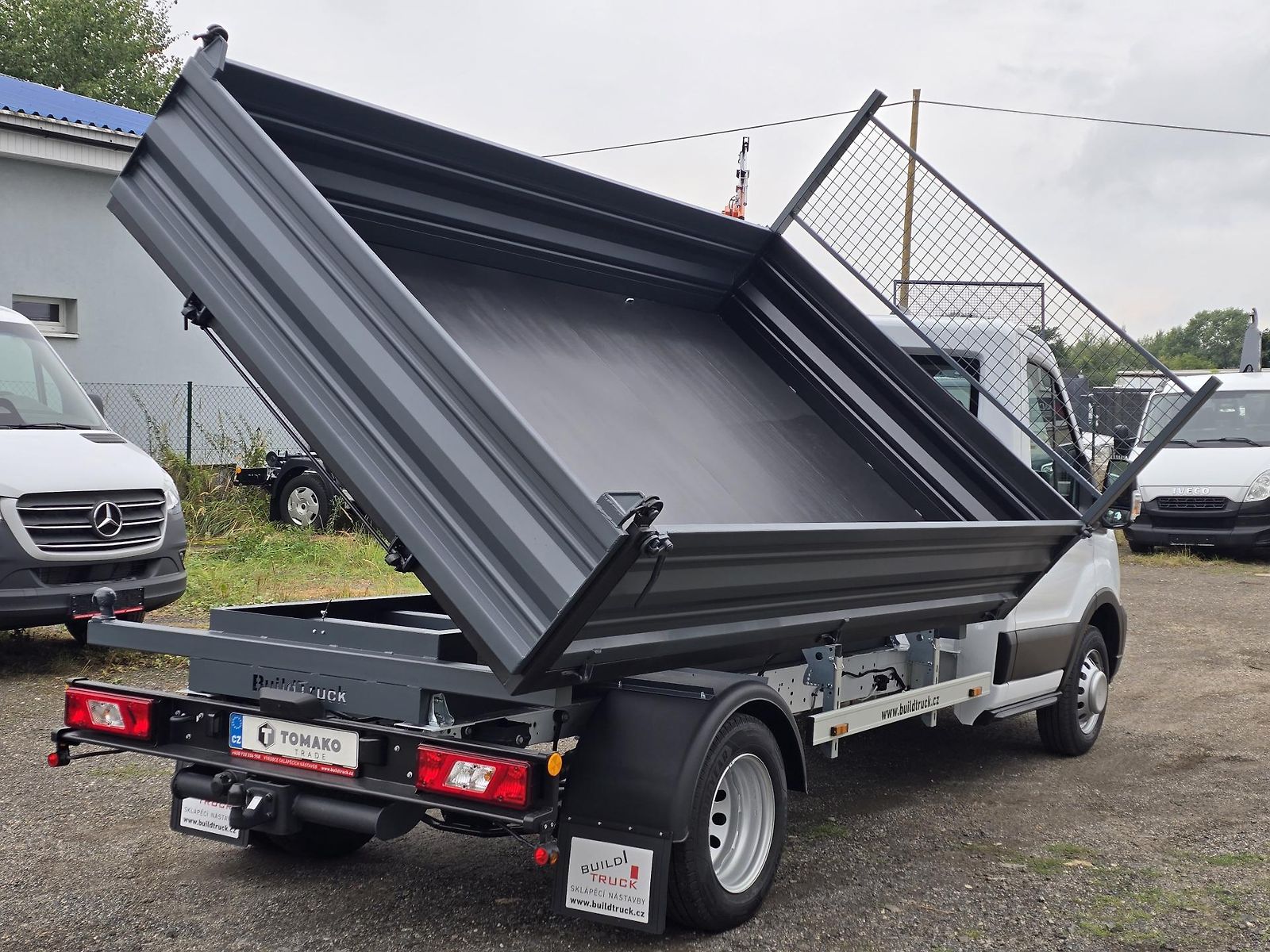 Ford Transit TŘÍSTRANNÝ SKLÁPĚČ — foto 4