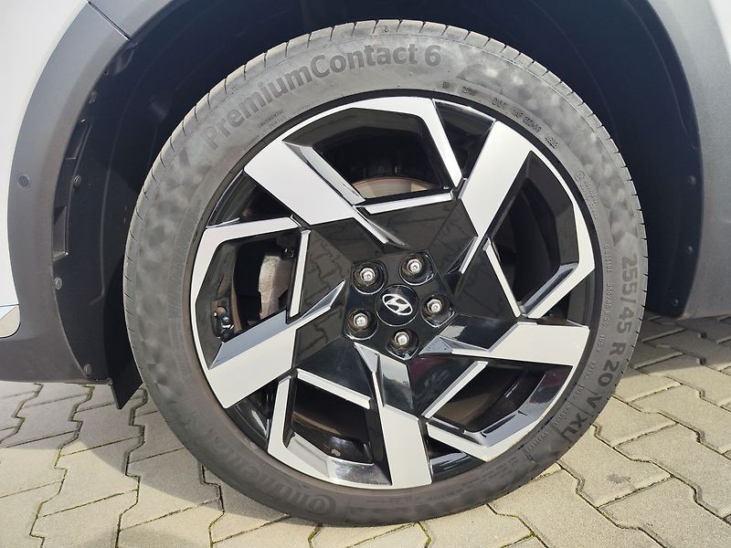 Hyundai Santa Fe 2.2 TDCI/142kW Style Premium - fotka 36 z 38