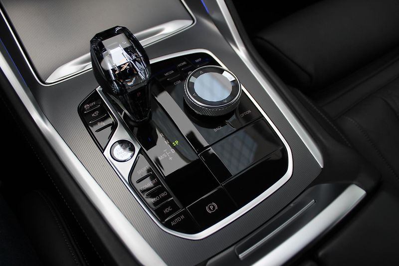 BMW X6 xDrive30d Mpaket CZ DPH - fotka 14 z 26