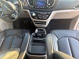 Chrysler Pacifica (2018)  3,6 L DVD Hybrid Plug In 2018 - náhled 13