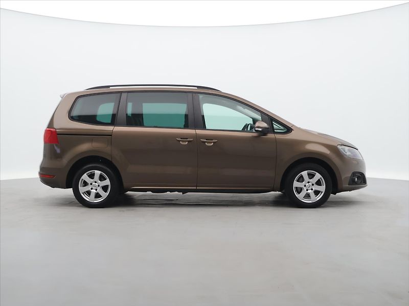 Seat Alhambra 2,0 TDI 103 kW 4DRIVE Panorama - fotka 8 z 38