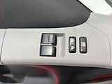 Toyota Yaris (2010) 1.0 i, ČR, STK10/28, AC - náhled 12