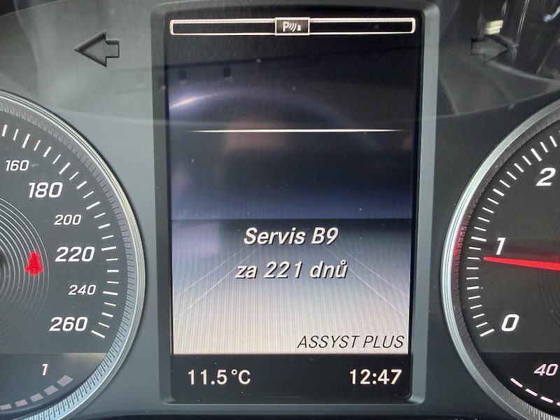 Mercedes-Benz Třídy C 200d FULL LED NAVIGACE 2X KOLA - fotka 22 z 43