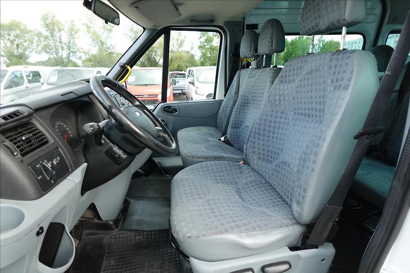 Ford Transit 2,2 TDCI  L3H3 9MÍST KLIMA - fotka 21 z 33