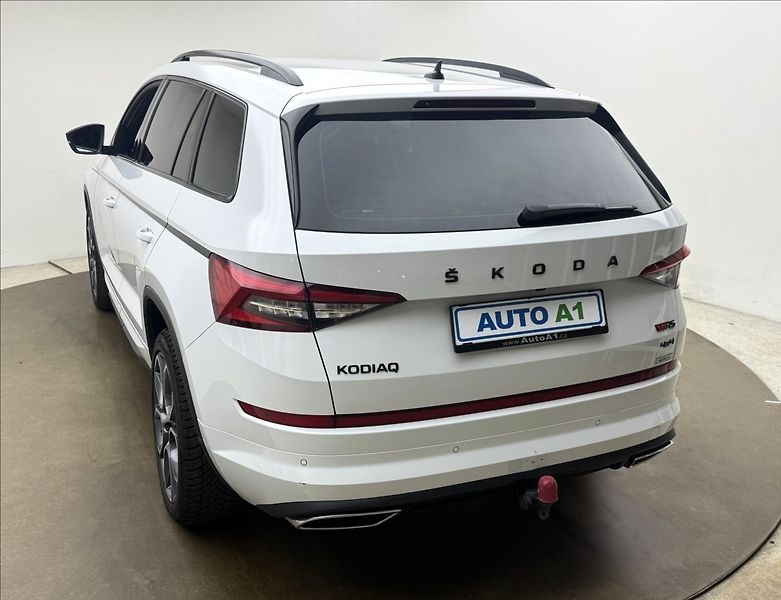 Škoda Kodiaq 2,0 RS CANTON DPH DCC 360° ČR - fotka 6 z 49