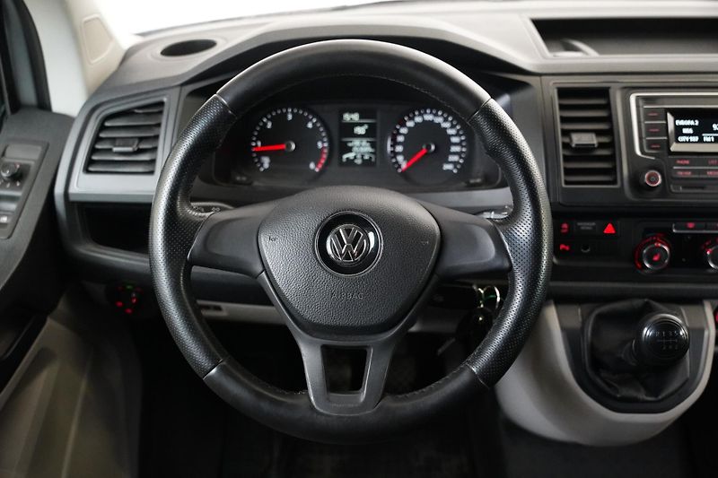 Volkswagen Transporter - fotka 15 z 23