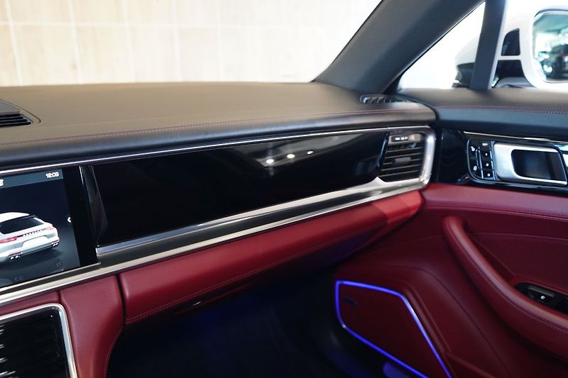 Porsche Panamera 4S Sport Turismo, Ventilace - fotka 42 z 50
