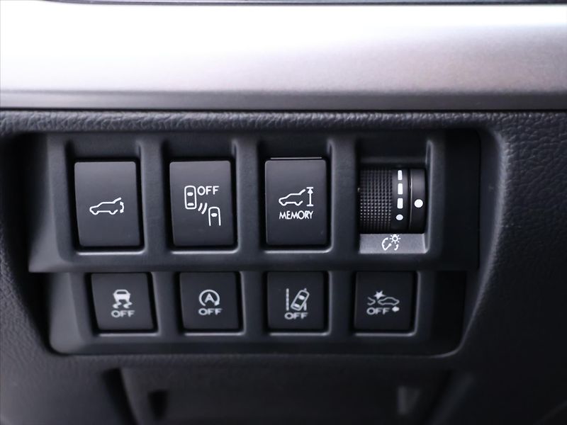Subaru Outback 2,5 i 129kW Aut. AWD CZ Sport - fotka 16 z 36
